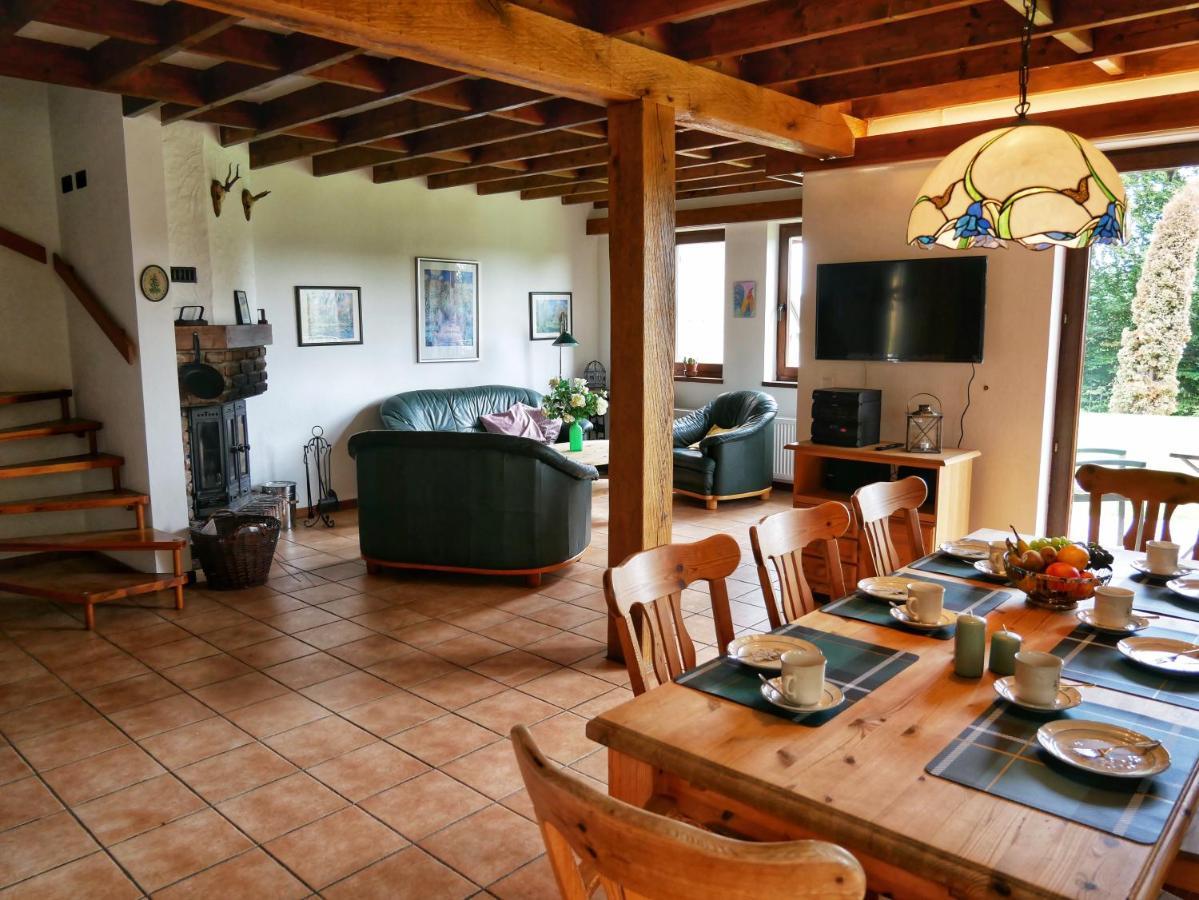 Landhaus Am See Von Robertville Waimes Ngoại thất bức ảnh